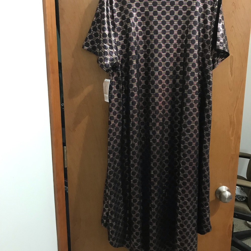 Lularoe Elegant Collection Carly Metallic - Picture 7 of 8